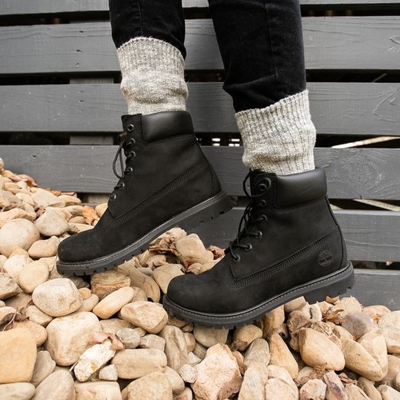 Women’s Black Timberland Boots - Picture 3 of 3